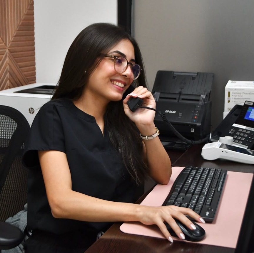 Receptionist 